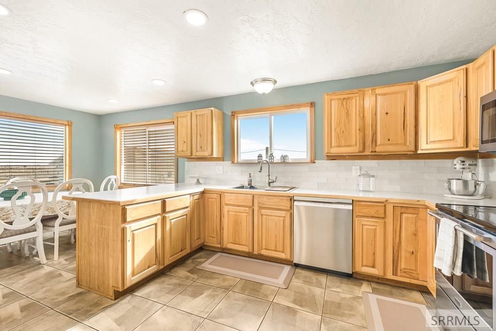 Image 18 of property listing at 1581 West 600 S, Blackfoot, ID 83262