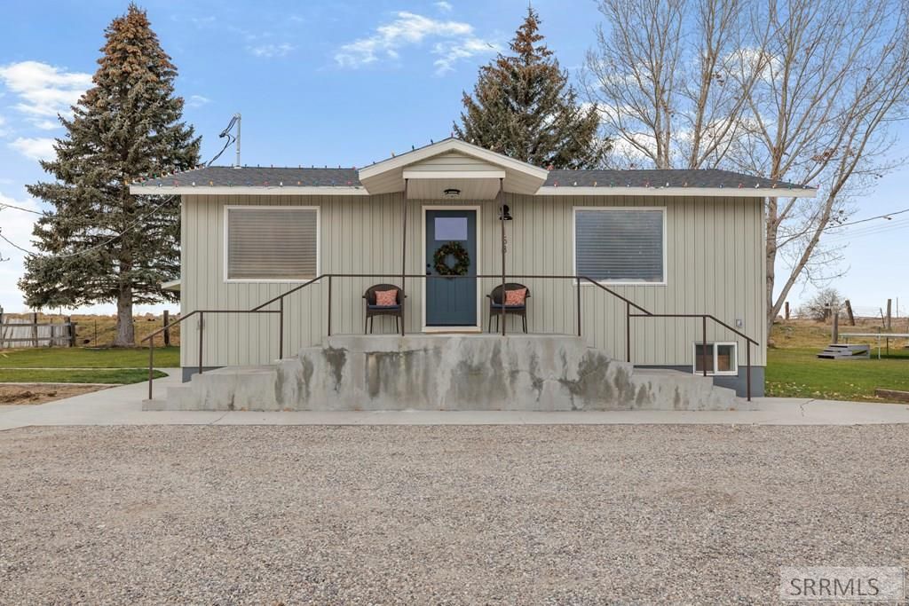 Image 2 of property listing at 1581 West 600 S, Blackfoot, ID 83262