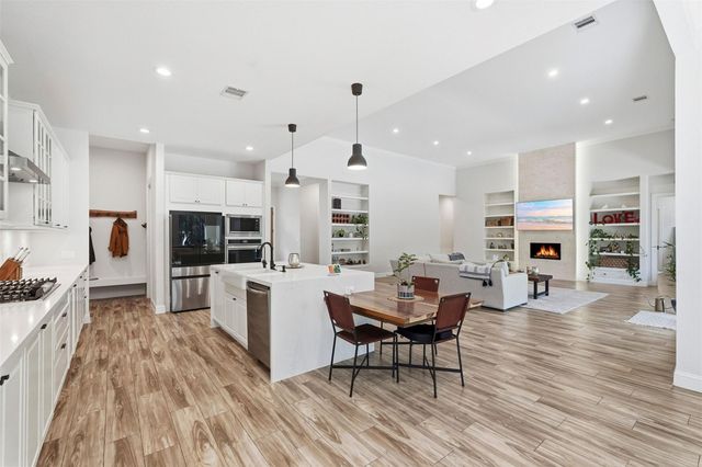 25202 Wilkes Park, Tomball, TX 77375