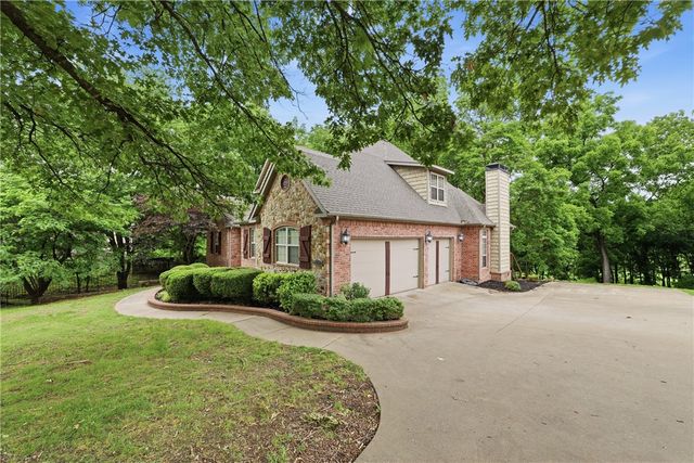6759 Sunset Ridge Circle, Springdale, AR 72762