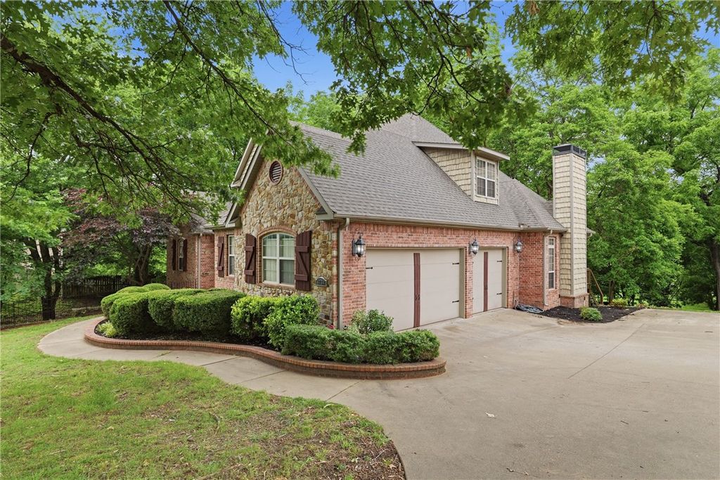 6759 Sunset Ridge Circle, Springdale, AR 72762