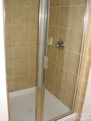 527 Dubois Court, Charlotte, NC 28208