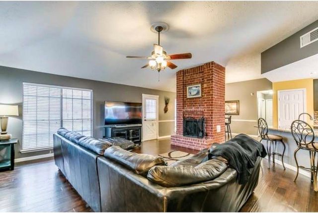 2025 Sandy Knoll Drive, Missouri City, TX 77489