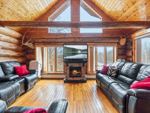 3895 Division Street W, Backus, MN 56435