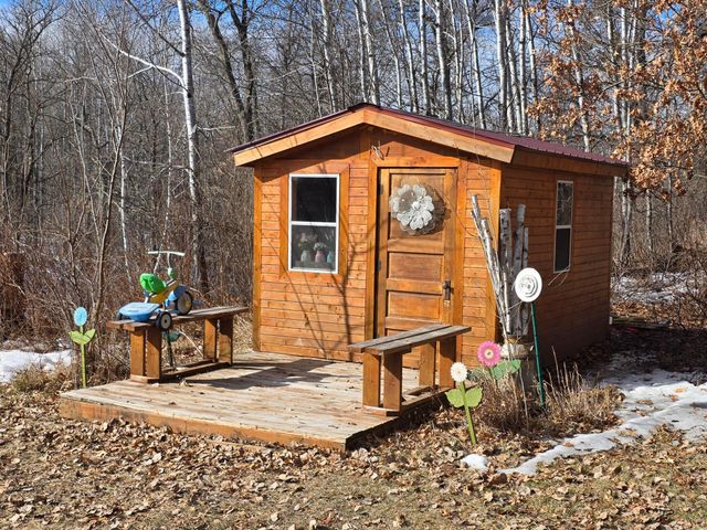 3895 Division Street W, Backus, MN 56435