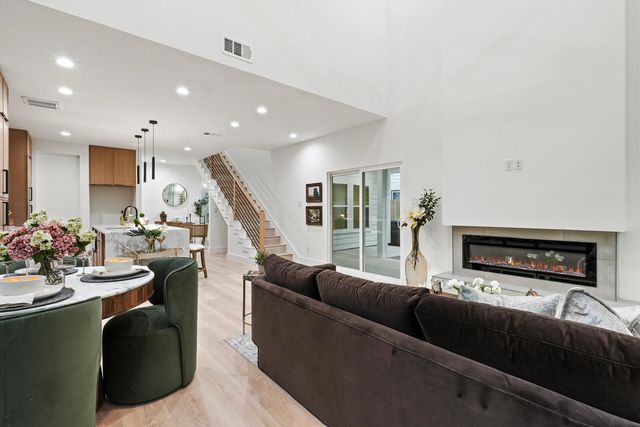 2515 Southland Street, Dallas, TX 75215