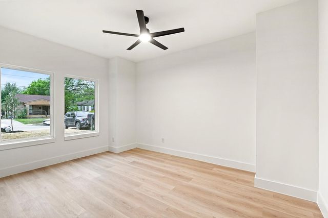 2515 Southland Street, Dallas, TX 75215