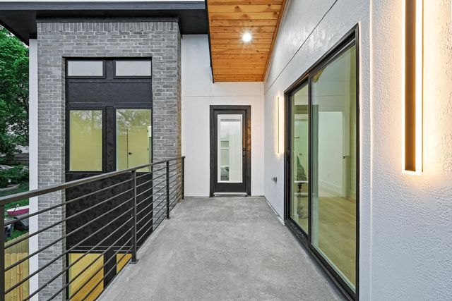 2515 Southland Street, Dallas, TX 75215