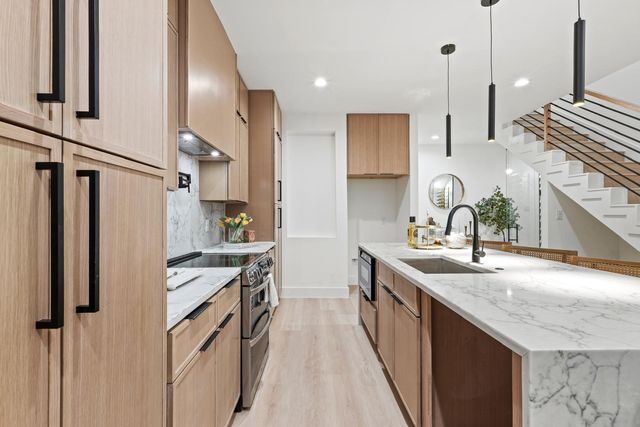 2515 Southland Street, Dallas, TX 75215
