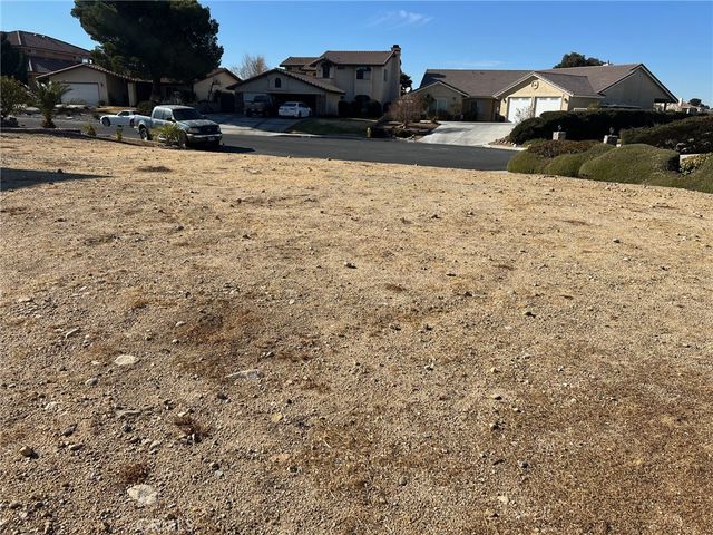 18257 Deauville Drive, Victorville, CA 92395