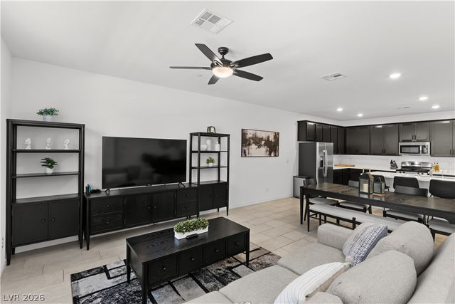 335 Laurel Peak Drive, Henderson, NV 89015