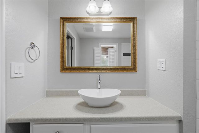 13732 W Cooksey Road, Crescent, OK 73028