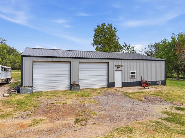 13732 W Cooksey Road, Crescent, OK 73028