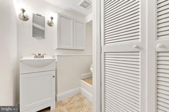 12 HIDDEN LN, Feasterville Trevose, PA 19053