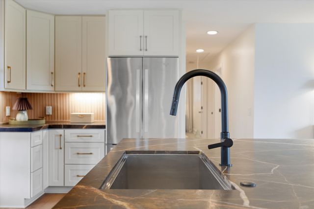 405 Meadowgreen Dr, Franklin, TN 37069