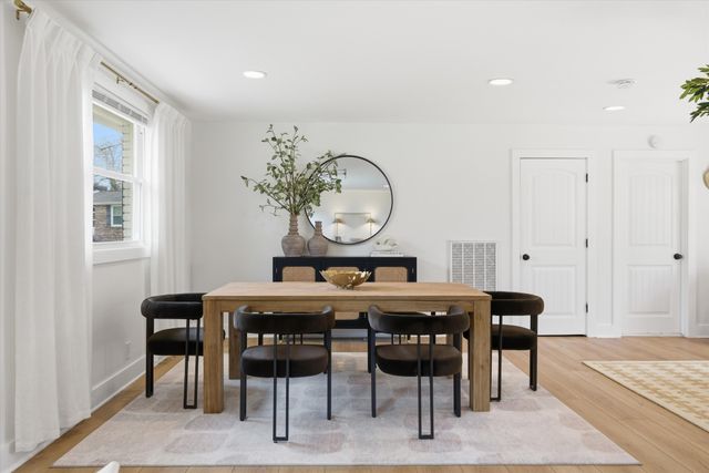 405 Meadowgreen Dr, Franklin, TN 37069