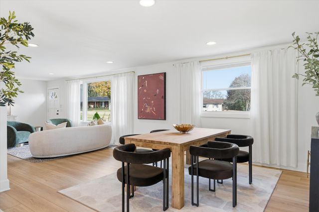 405 Meadowgreen Dr, Franklin, TN 37069