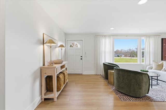 405 Meadowgreen Dr, Franklin, TN 37069