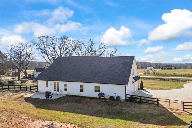 7588 State Rte 98 Road, Commerce, GA 30530