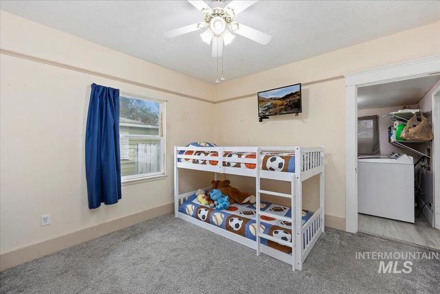 412 6th Ave N, Twin Falls, ID 83301