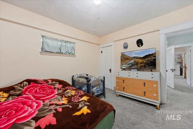 412 6th Ave N, Twin Falls, ID 83301