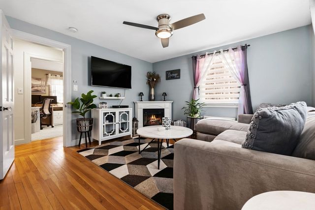 94 Howard St, Saugus, MA 01906