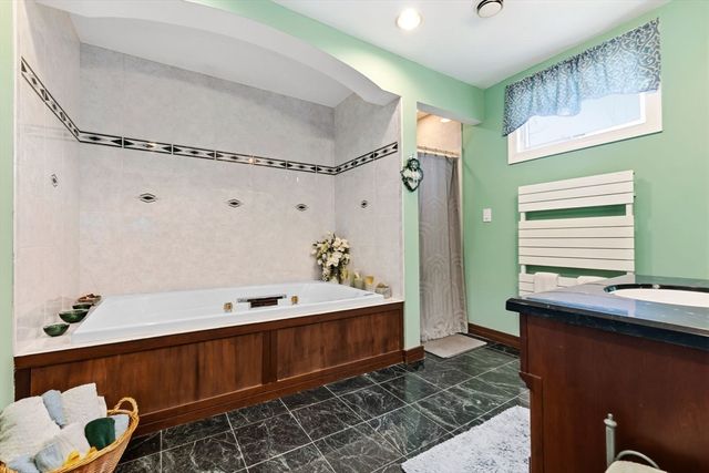 94 Howard St, Saugus, MA 01906