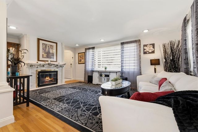 94 Howard St, Saugus, MA 01906