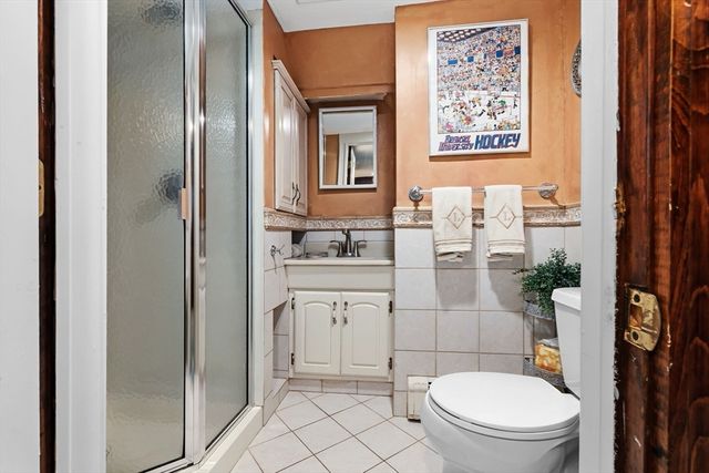 94 Howard St, Saugus, MA 01906