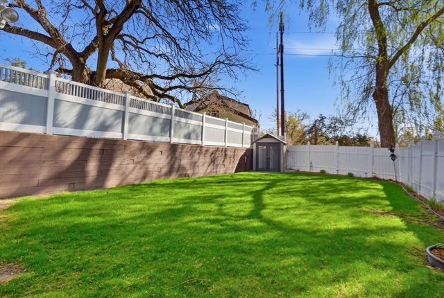 94 Howard St, Saugus, MA 01906