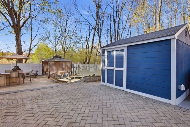 94 Howard St, Saugus, MA 01906