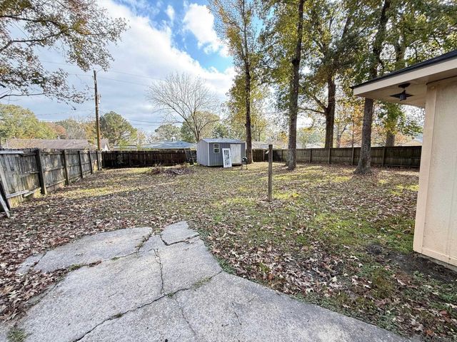 9114 Monhegan Ave, Baker, LA 70714