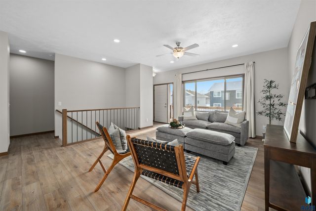 500 E Cairos Pl Place, Brandon, SD 57005