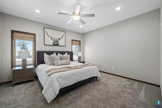 500 E Cairos Pl Place, Brandon, SD 57005