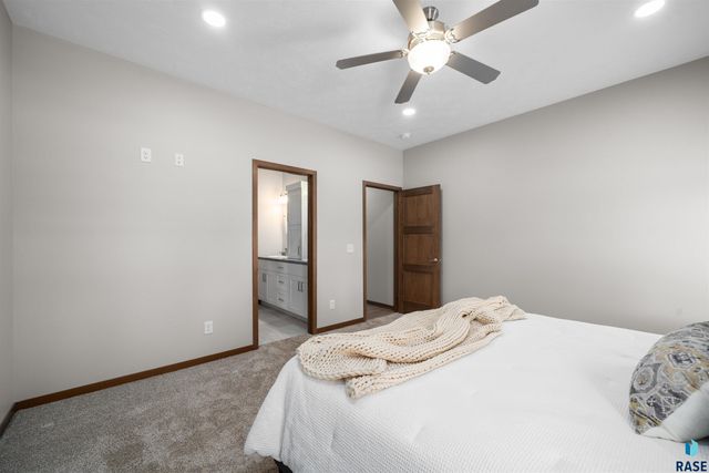 500 E Cairos Pl Place, Brandon, SD 57005