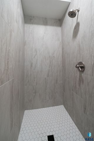 500 E Cairos Pl Place, Brandon, SD 57005