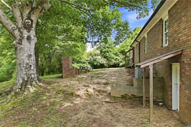 174 Old Ballground Road, Canton, GA 30115