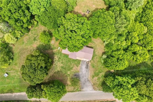 174 Old Ballground Road, Canton, GA 30115