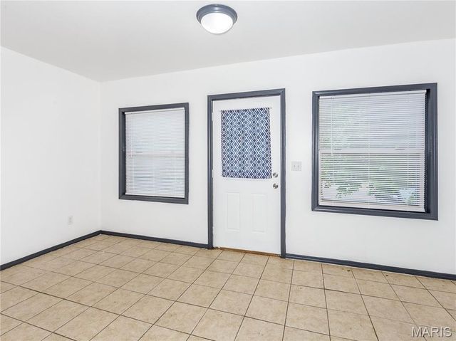 530 Poplar Street, Highland, IL 62249