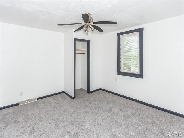 530 Poplar Street, Highland, IL 62249