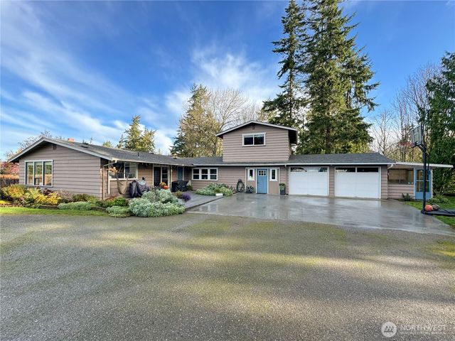 242 Agnew Parkway, Port Angeles, WA 98362
