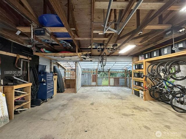 242 Agnew Parkway, Port Angeles, WA 98362