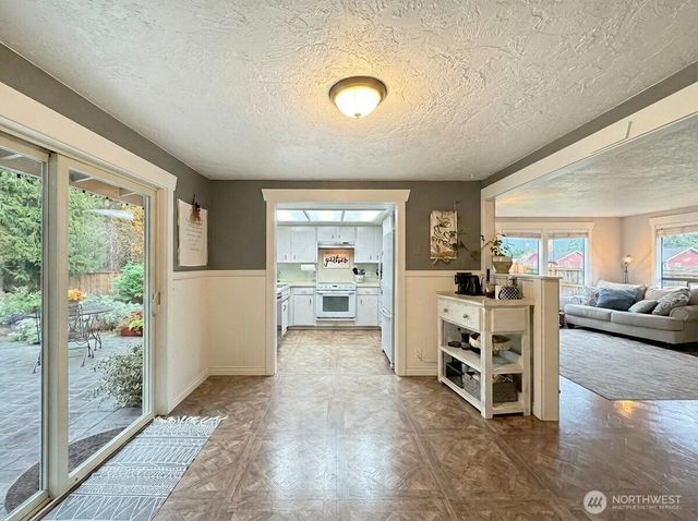 242 Agnew Parkway, Port Angeles, WA 98362