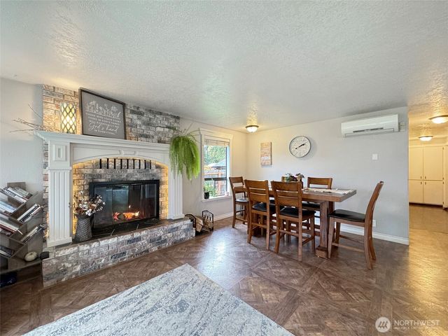 242 Agnew Parkway, Port Angeles, WA 98362