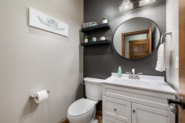 6718 KENNEMER DR, Rapid City, SD 57702