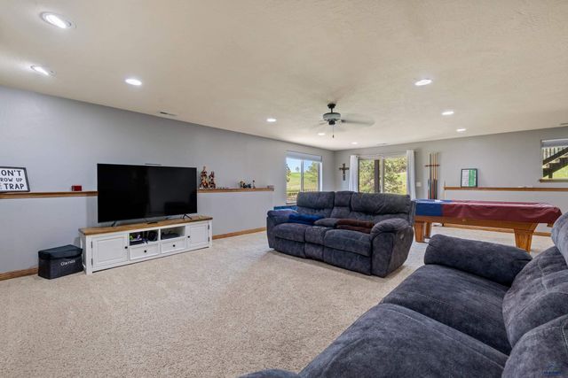 6718 KENNEMER DR, Rapid City, SD 57702