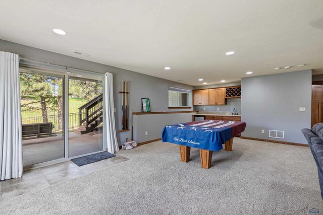6718 KENNEMER DR, Rapid City, SD 57702