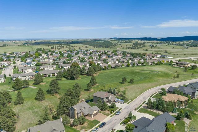 6718 KENNEMER DR, Rapid City, SD 57702