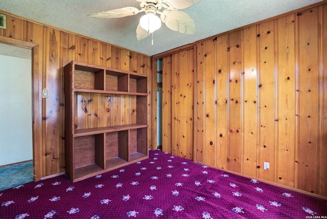 610 PILGRIM DR, San Antonio, TX 78213