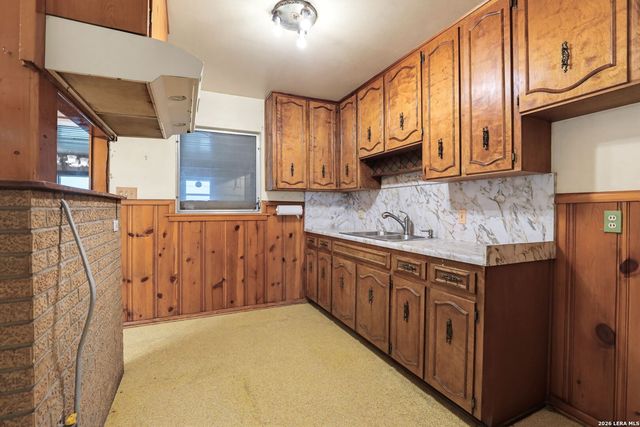 610 PILGRIM DR, San Antonio, TX 78213